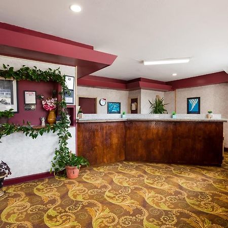 Knights Inn Fayetteville - Fort Bragg Экстерьер фото