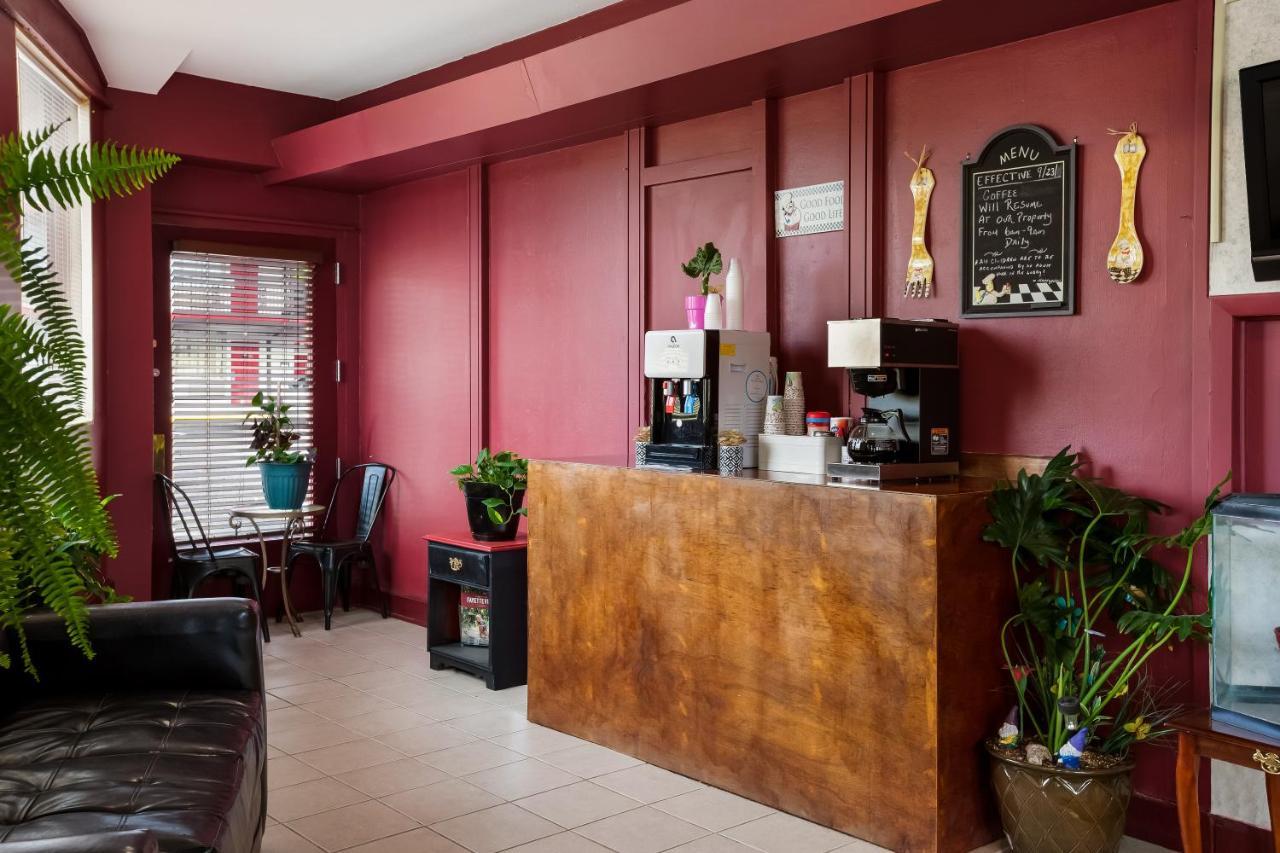 Knights Inn Fayetteville - Fort Bragg Экстерьер фото