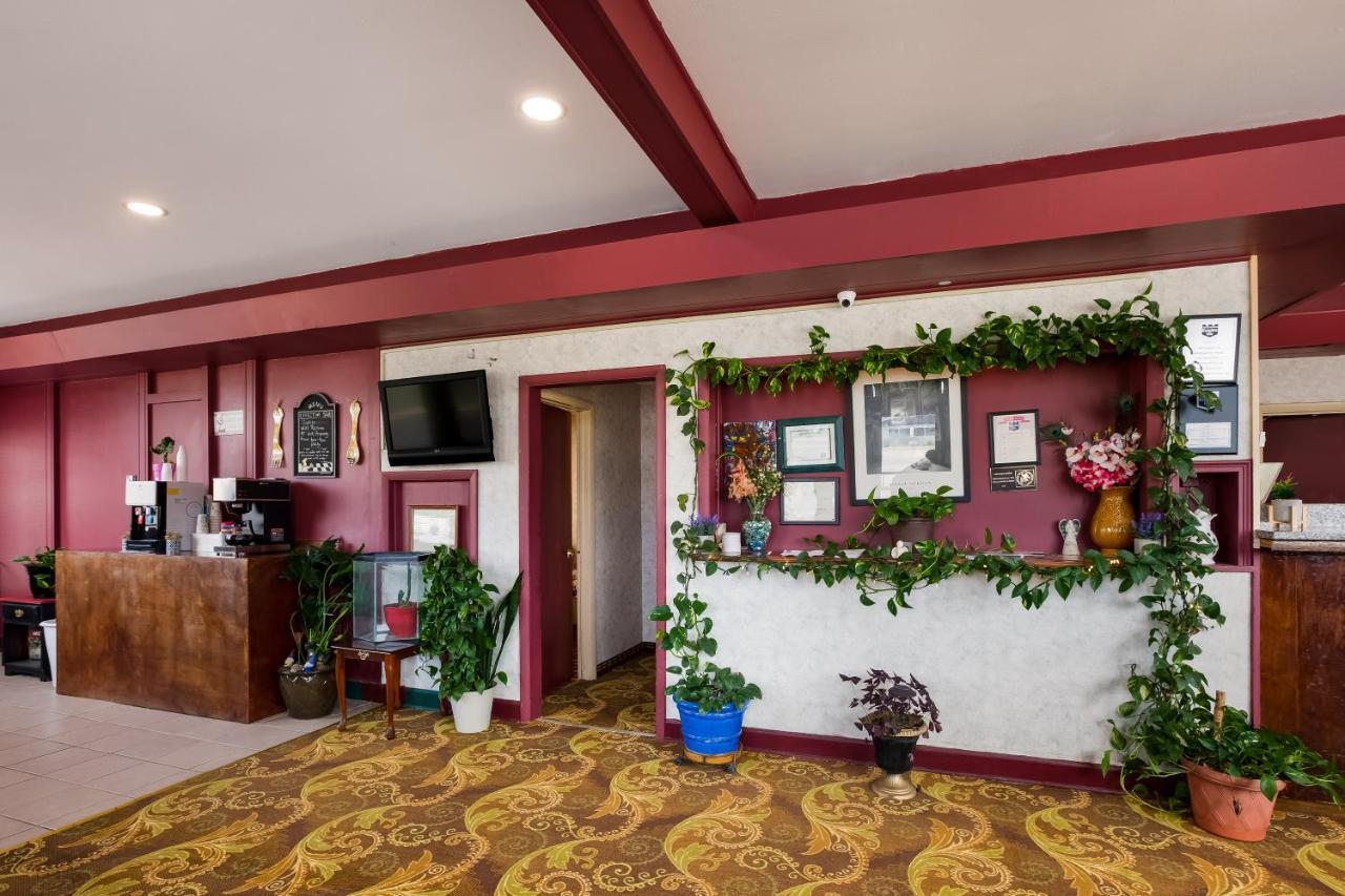 Knights Inn Fayetteville - Fort Bragg Экстерьер фото